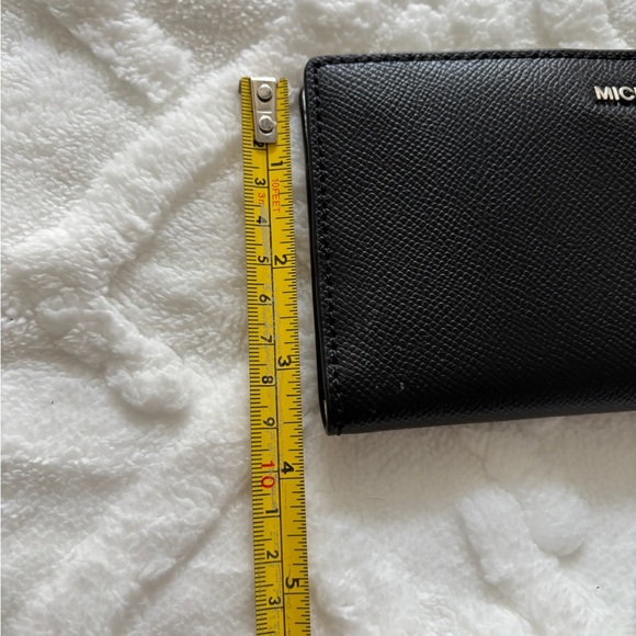 Michael Kors steffiano, leather Slim wallet ￼ - Picture 3 of 5